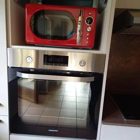 Aparthaus Am Walde & Sonnenseite Апартаменты Бартоломеберг